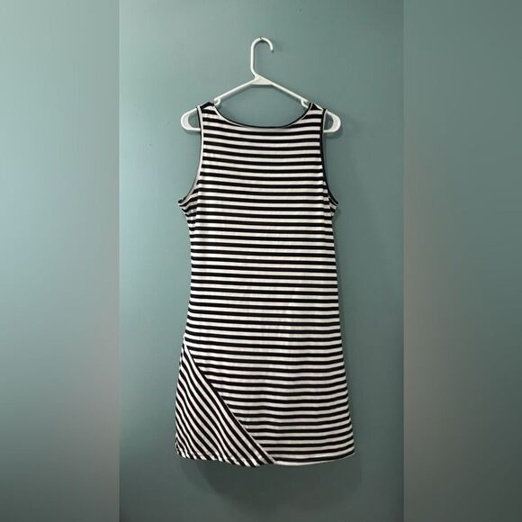 NWOT … Black & White “Size: 2XL” Striped Dress - Picture 2 of 3